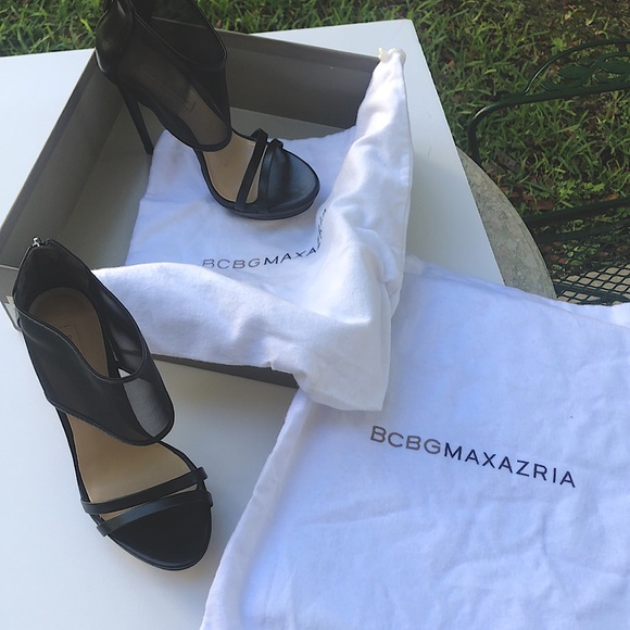 BCBG MaxAzria  Black Platform Sandals - Picture 9 of 10